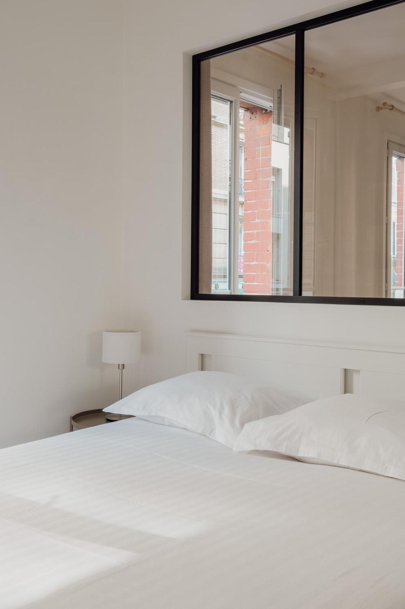 Veeve - White Beauty Parijs